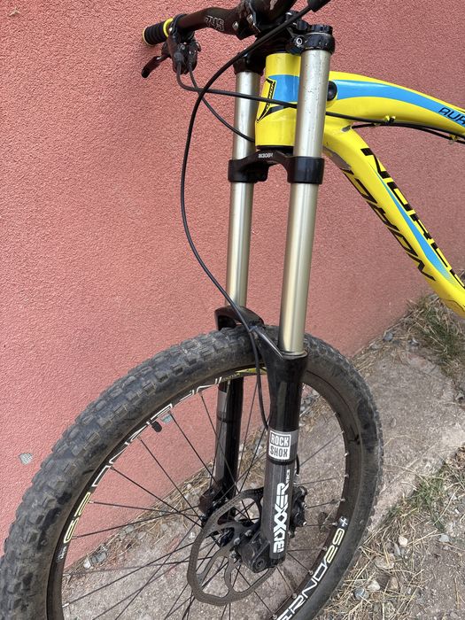 Bicicleta norco full suspention