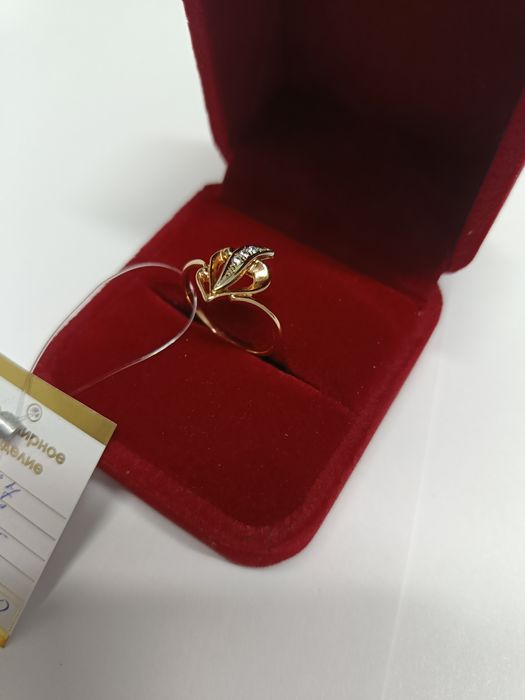 Кольцо золотое 1.76гр 585пробы