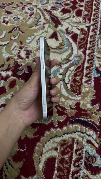 Iphone 12 holati zor