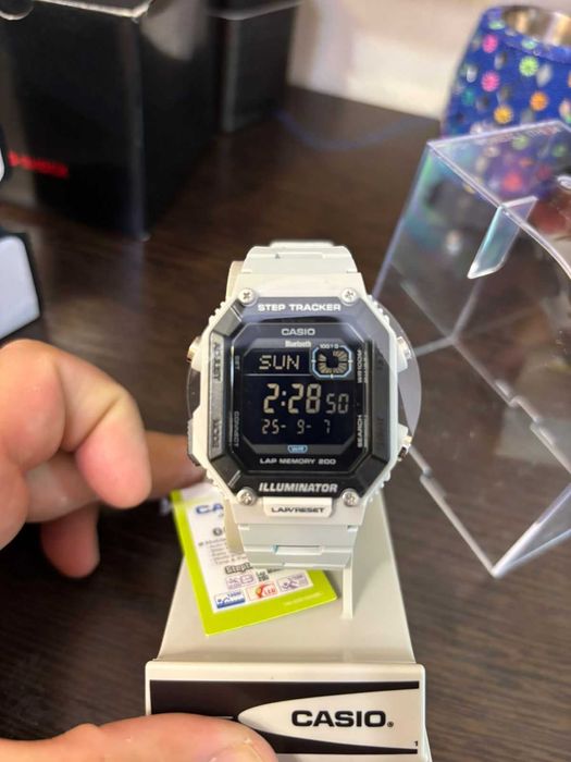 электронные часы Casio WS-B1000