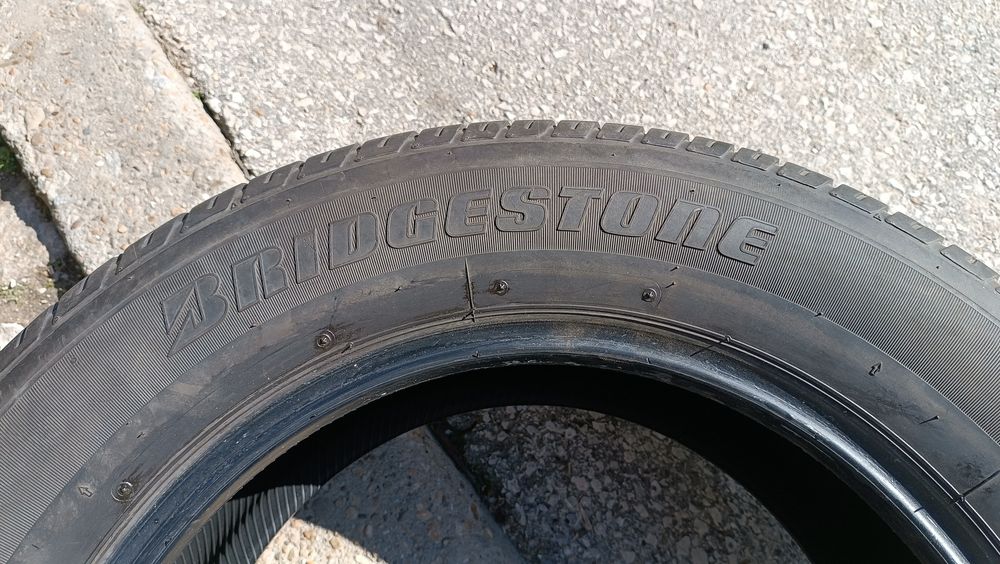 Летни Гуми Bridgestone R17