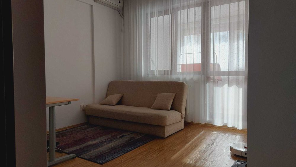 Închiriez apartament 3 camere în Cartierul Latin, Prelungirea Ghencea