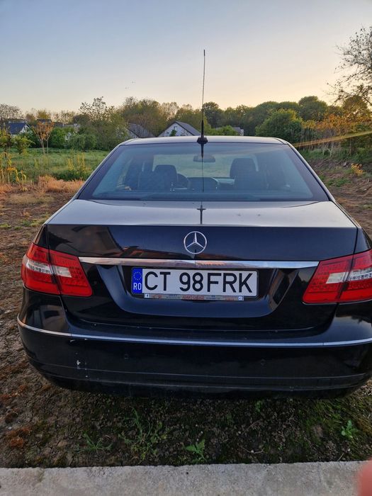 MERCEDES-BENZ E-Class 2011 — imagine 5