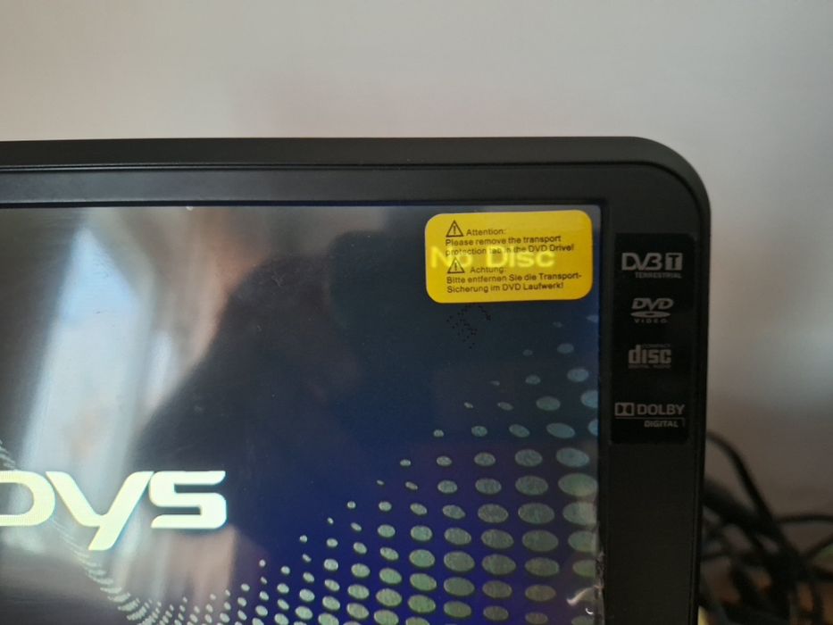 Tv portabil cu dvd.