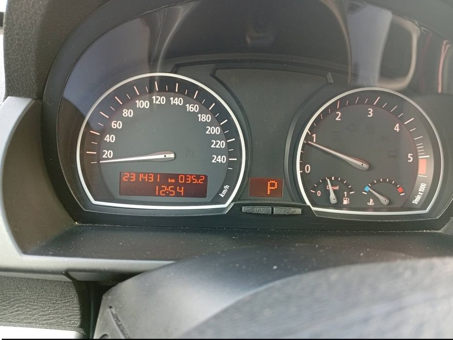 Vând BMW X3 177 cai.2 D an 2008
