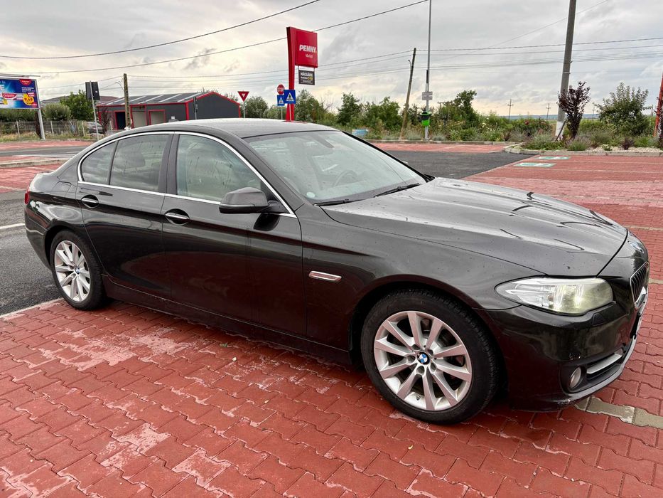 BMW Seria 5 F10/520d/Automat/4 Butoane