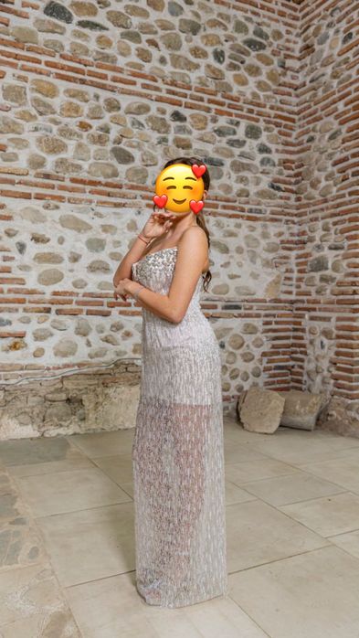 Продавам бална рокля