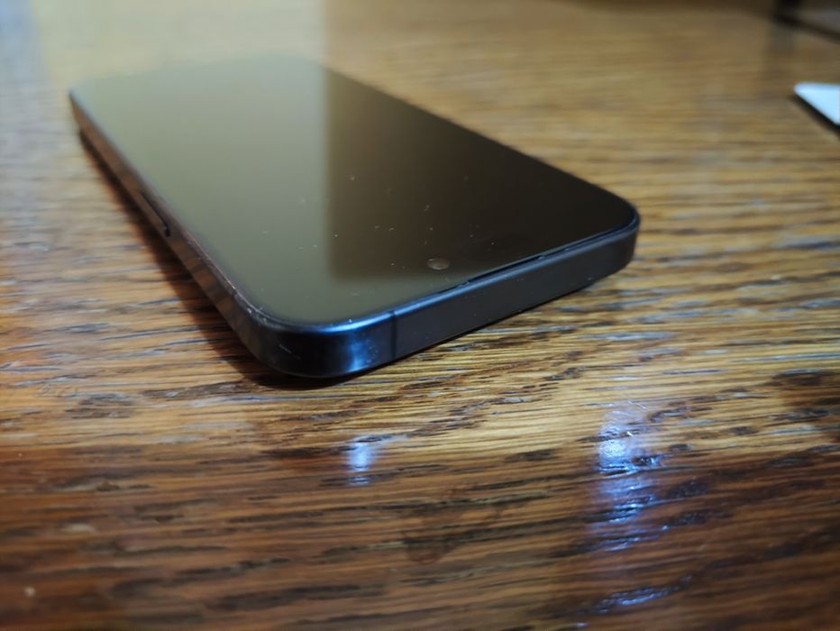 iPhone 15 Pro 128GB – Black Titanium