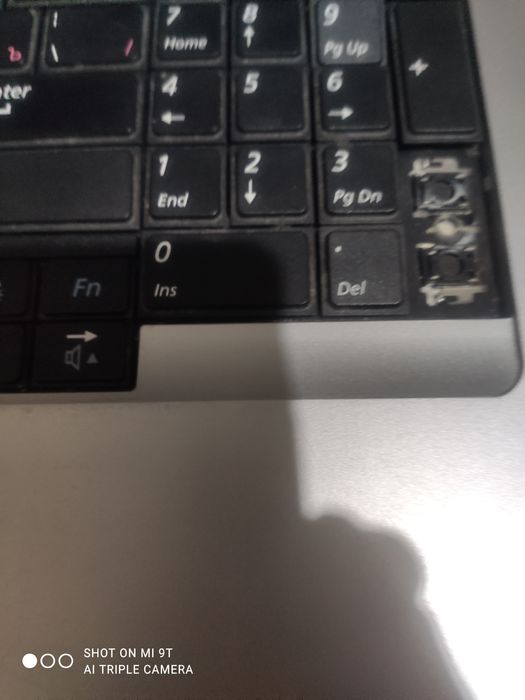 Продам ноутбук samsung