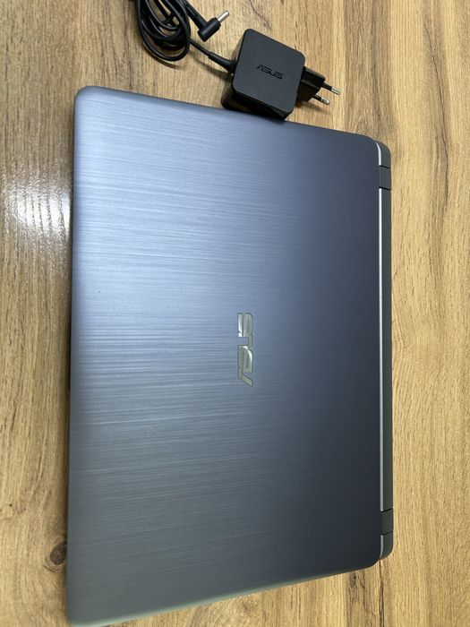 Asus Core i3-7.