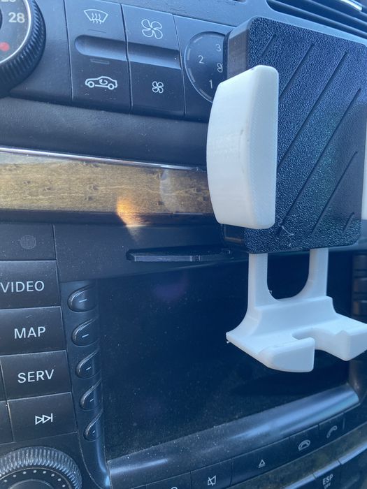 стойка за телефон за мерцедес