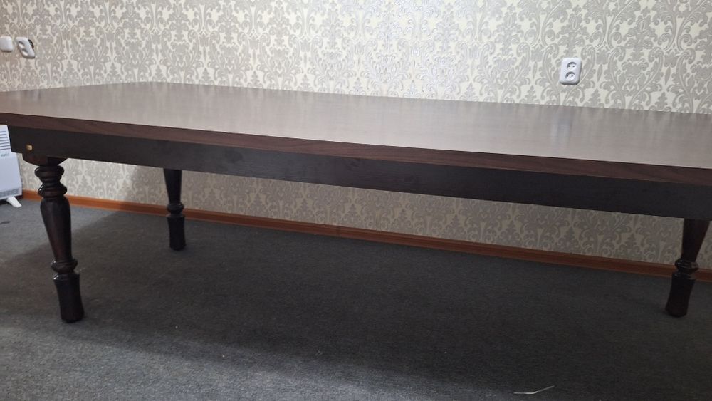 Стол гостиной про