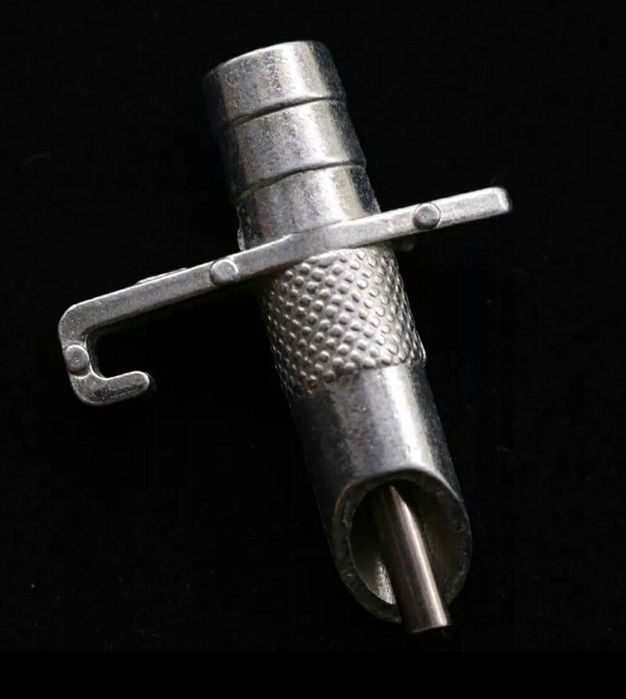 Нипелни поилки за зайци 1.40 лв.