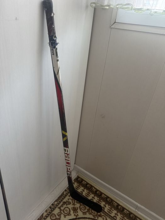 Продается клюшка Bauer