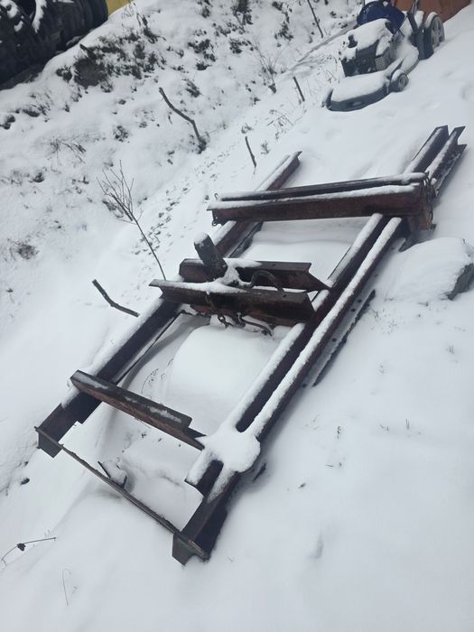 Șasiu remorca cu basculare