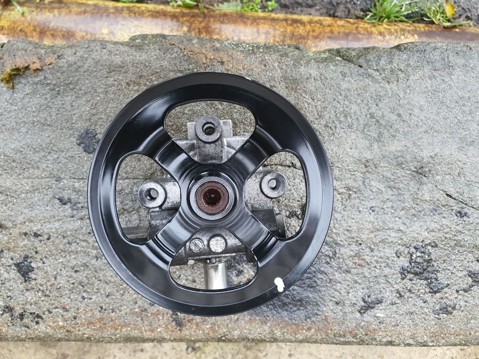 Vand pompa servo și alternator dodge