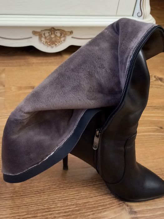 Продам осенние чулки сапоги