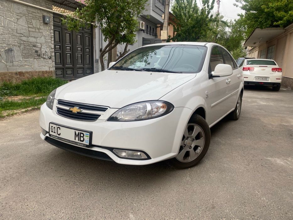 Chevrolet LACETTI (gentra) сотилади