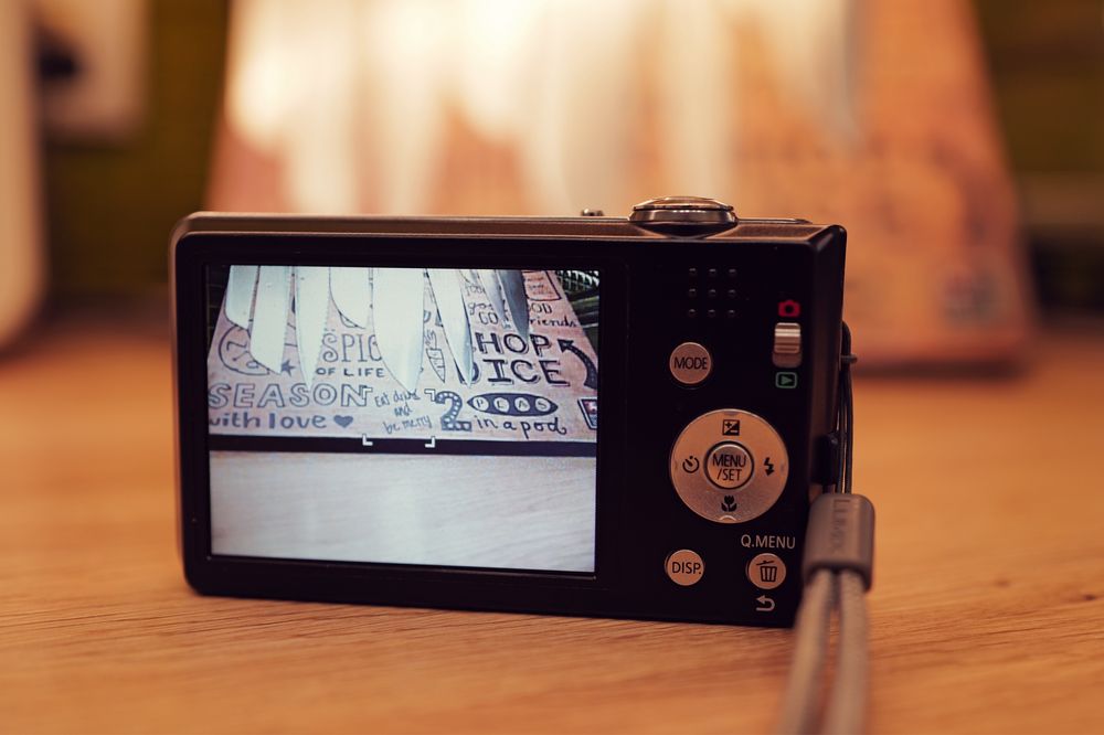 Aparat foto Panasonic Lumix FS14 14Mp de Top Leica Lens instagram ITP