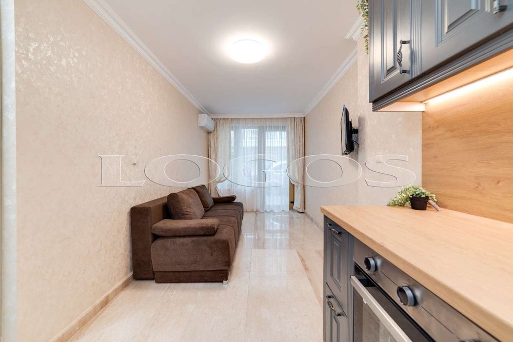 Продава се Двустаен апартамент в Варна, Гръцка махала - 42 кв.м за 4643 €/кв.м - Снимка #5