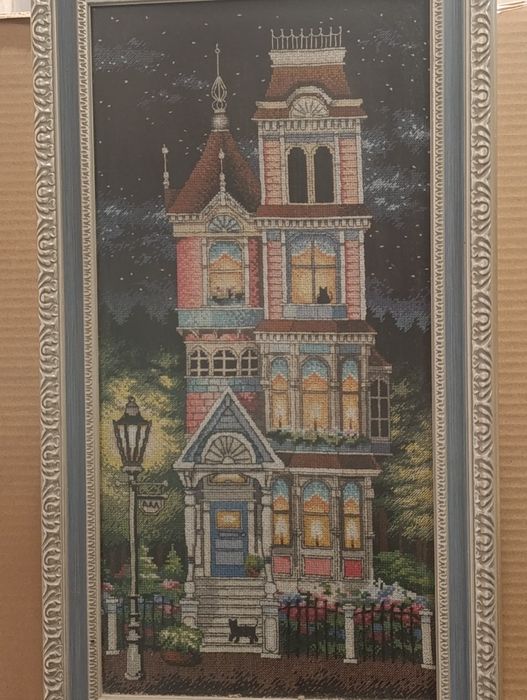 Продам вышитые картины