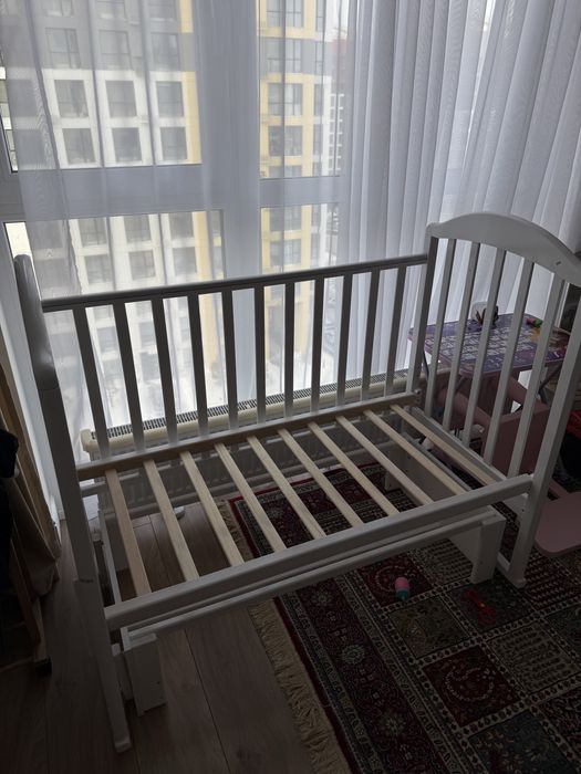 Детская кроватка