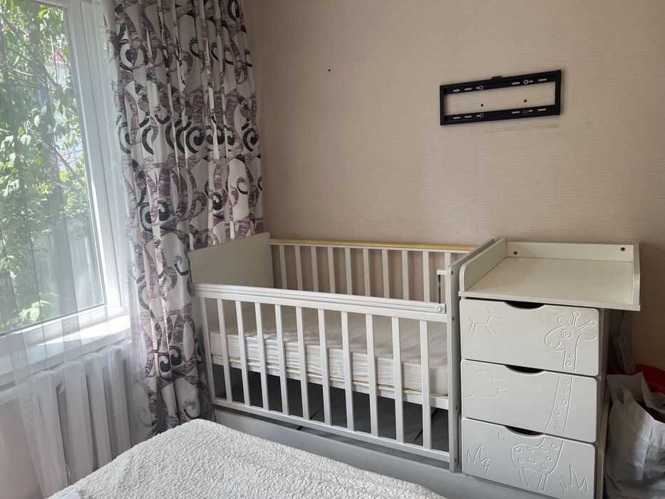 Манеж б/у в отличном состоянии