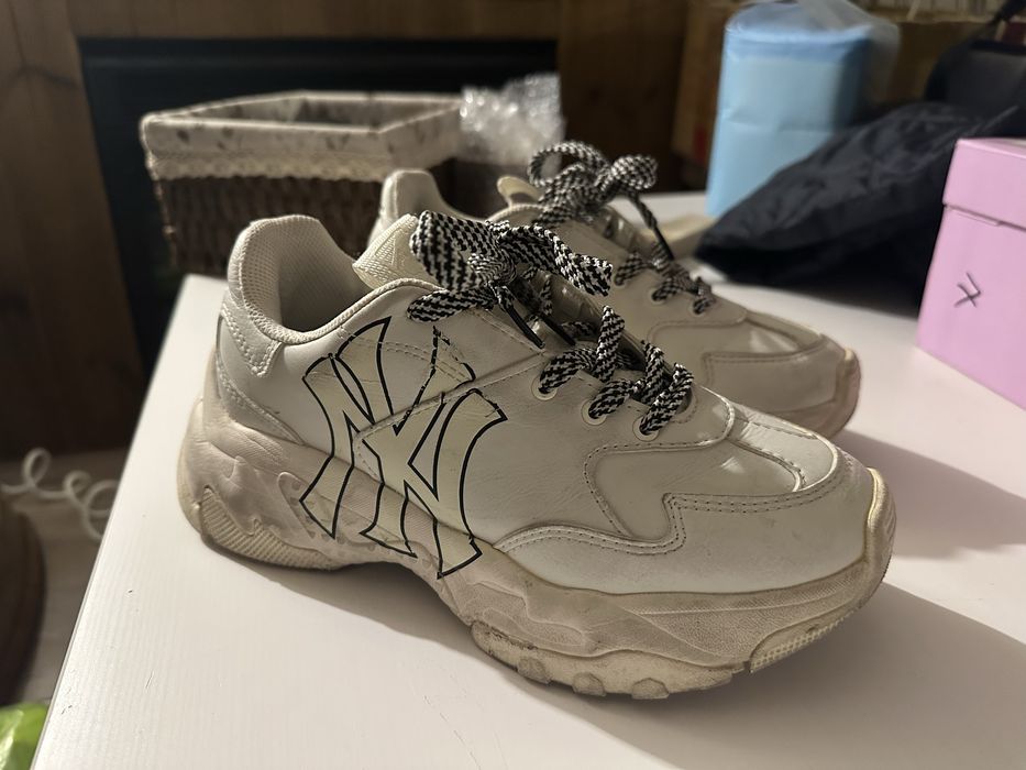 Срочно продам кроссовки Yankees оригинал