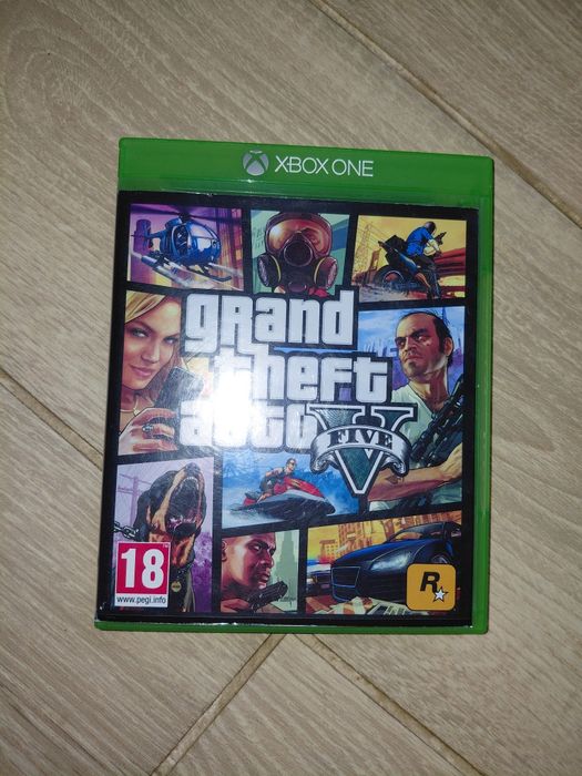 Xbox one s, controler+ gta 5