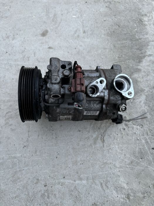 Compresor clima aer conditionat Audi A4 B8 A5 Q5 2.0 TDI