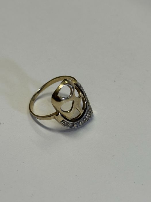 златен дамски пръстен 3гр 14к 585