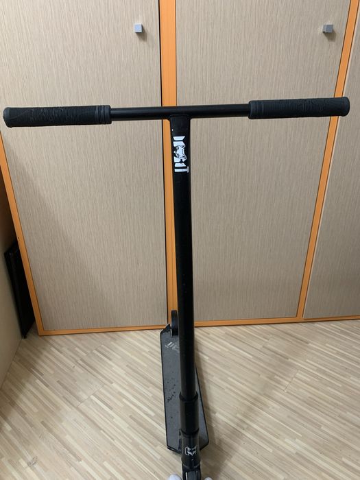 Продам самокат LIMIT