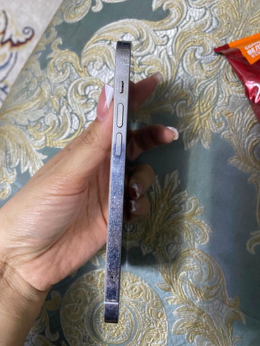 Айфон 12про.