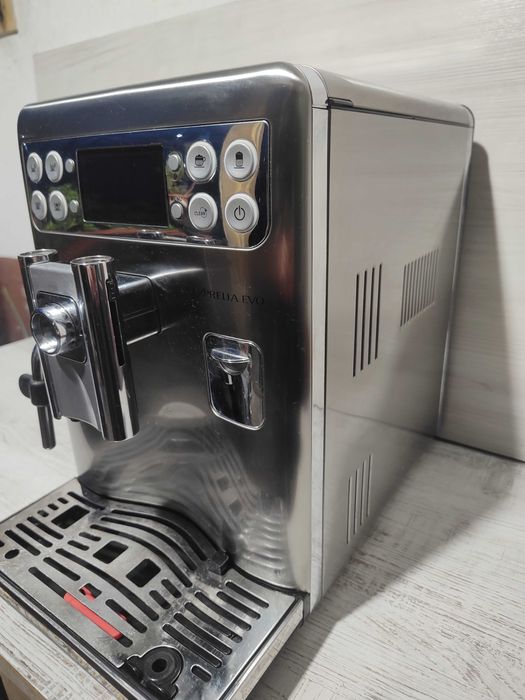 Кафеавтомат - робот Saeco EXPRELIA EVO