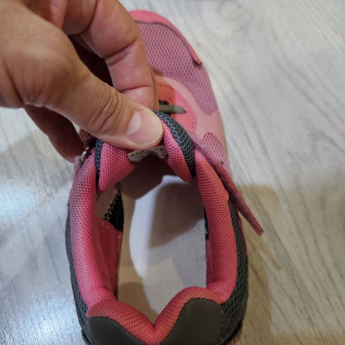 Кроссовки для девочек