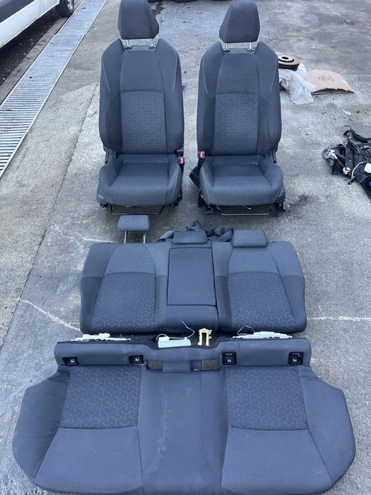 Interior / Scaune / Bancheta Toyota Corolla E210