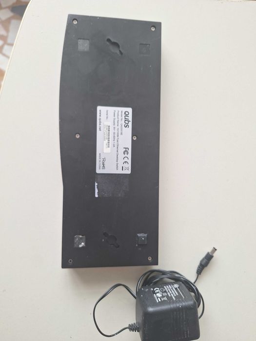 Qubs QA20X16E 16-Port 10/100 Mbps Fast Ethernet Switch