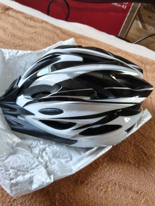 Велошлем с габаритными огнями