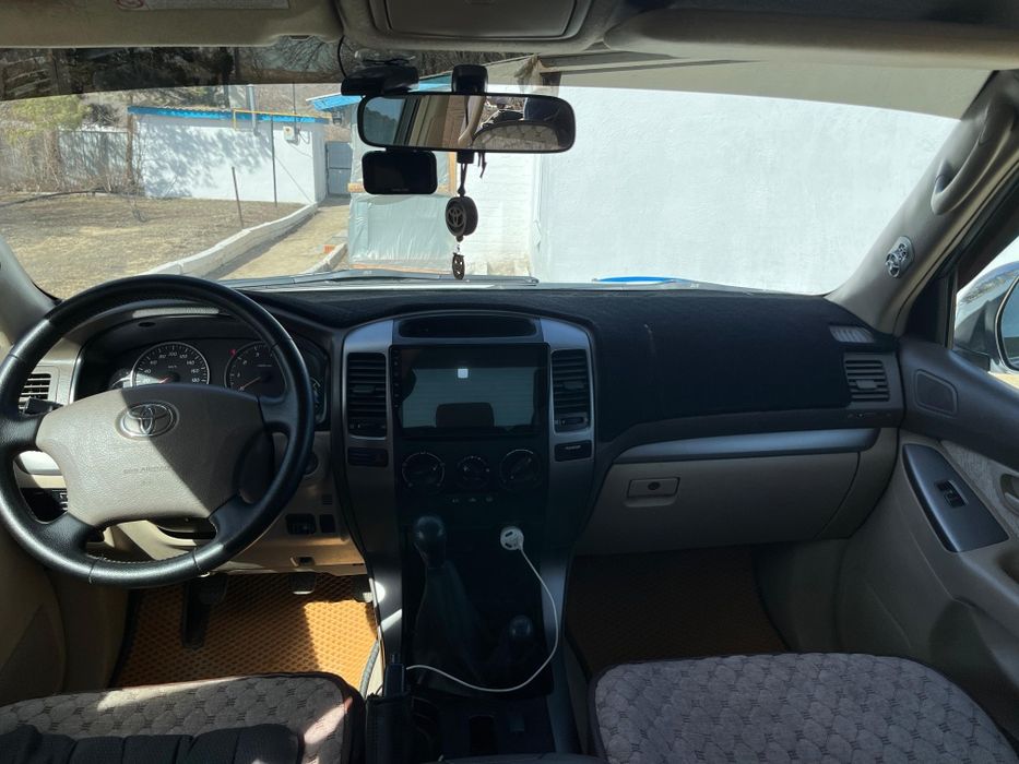 Toyota land cruiser prado