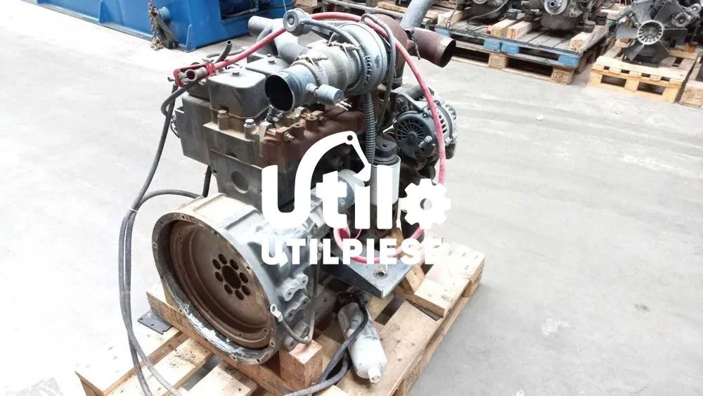 Motor Cummins B4.5 JCB 3CX 4CX 531-70 540-170 + piese Cummins JCB