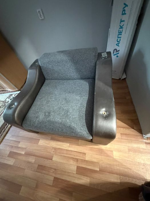 Продам диван и кресло