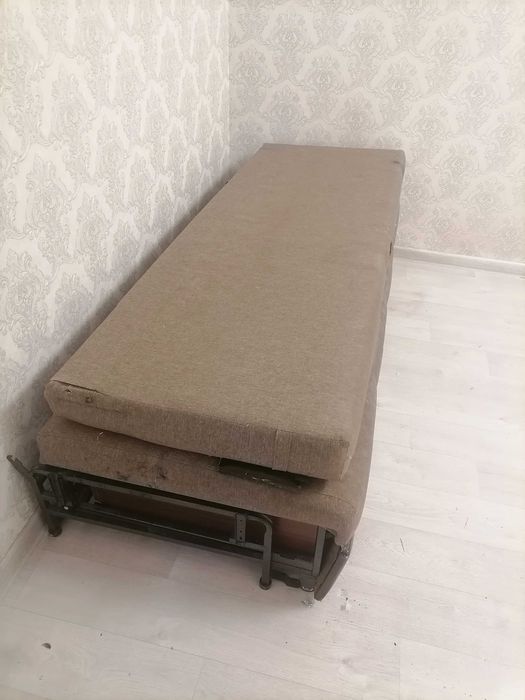 Трансформер диван три в одном.