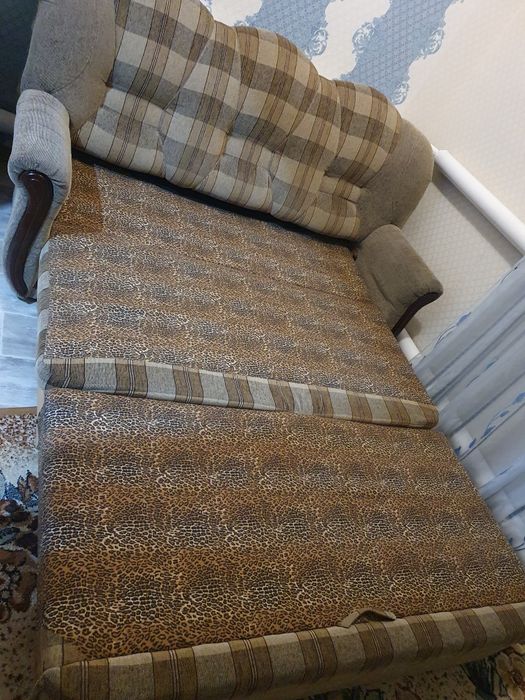 Продается диван в отличном состоянии!