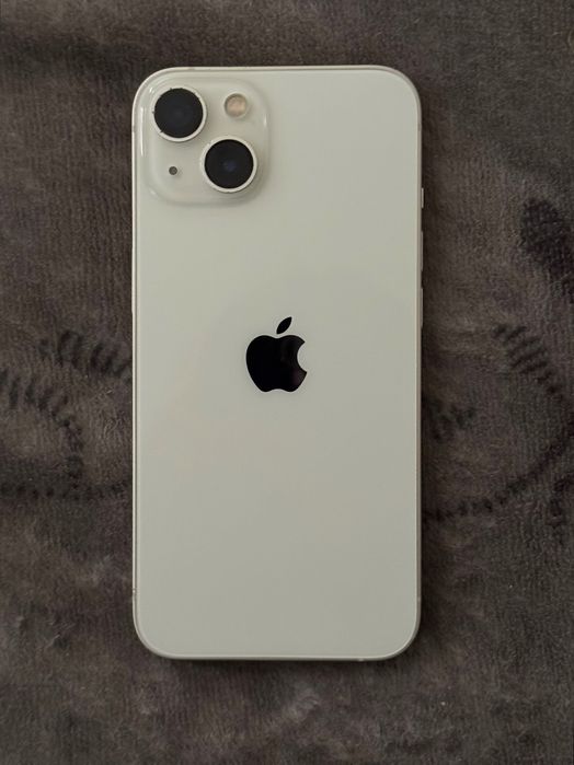 iPhone 13 White