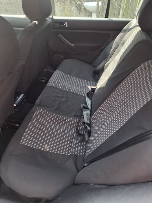 Vand Golf 4, 1,6 benzina