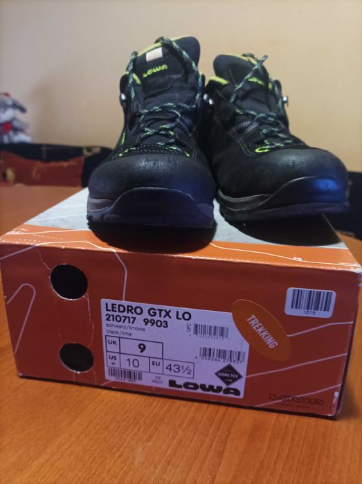 Туристически обувки Lowa