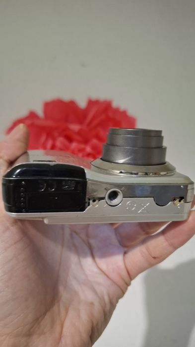 Компактен дагитален фотоапарат Fujifilm FinePix AX