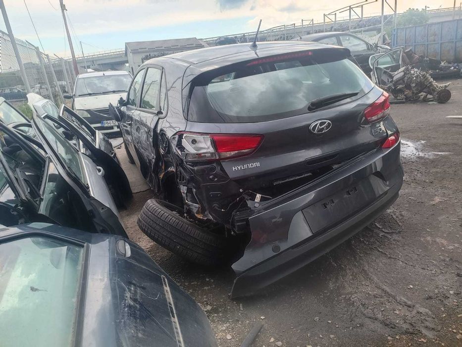 Dezmembram Hyundai i30, an 2019, motor 1.4 benzina