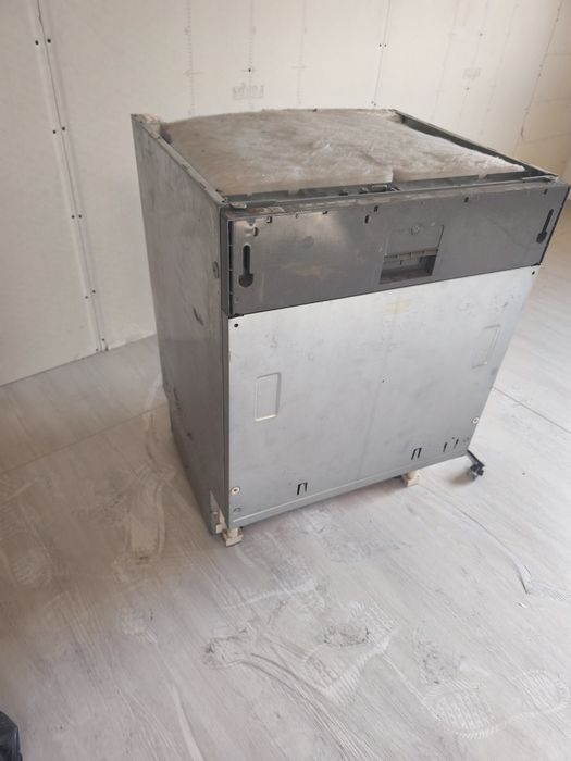 Продаётся Посудомойка Ariston