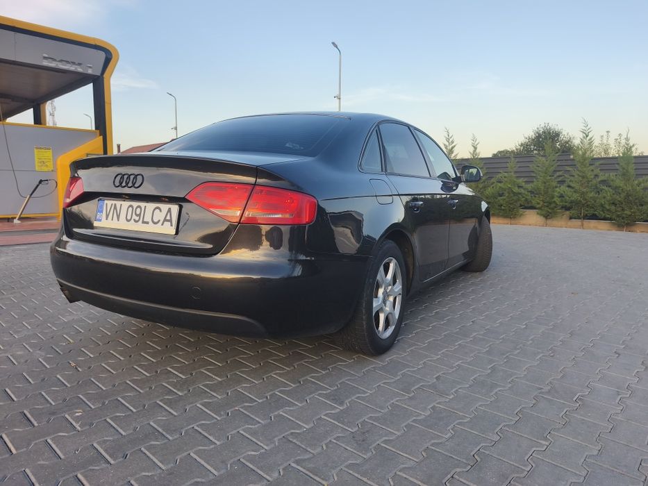 Vând Audi A4  B8